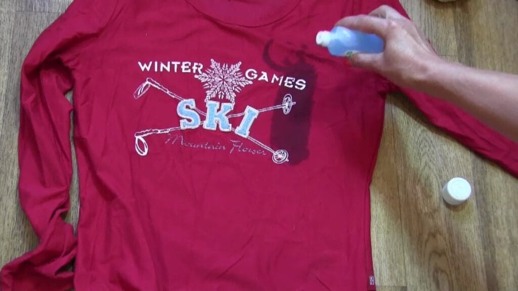 Что делает одежду устойчивой к пятнам?