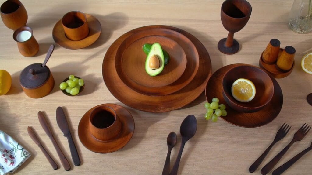 Как правильно хранить деревянную посуду?