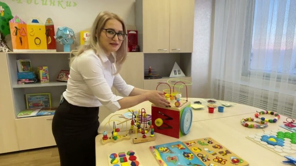 Какие игрушки должны быть в группе раннего возраста?