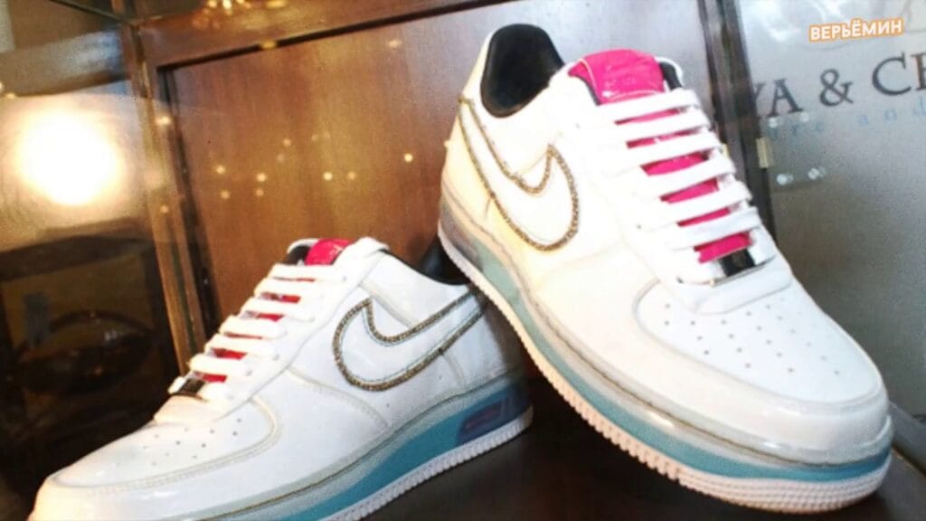 Какова цена самой дорогой обуви в мире?