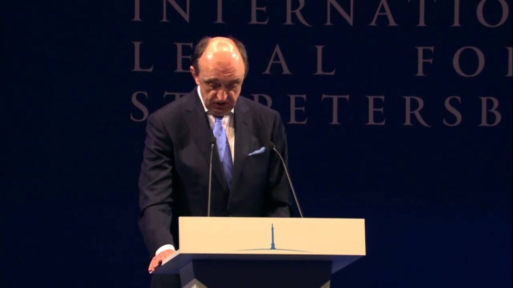 Какую роль играет государство в обеспечении безопасности?