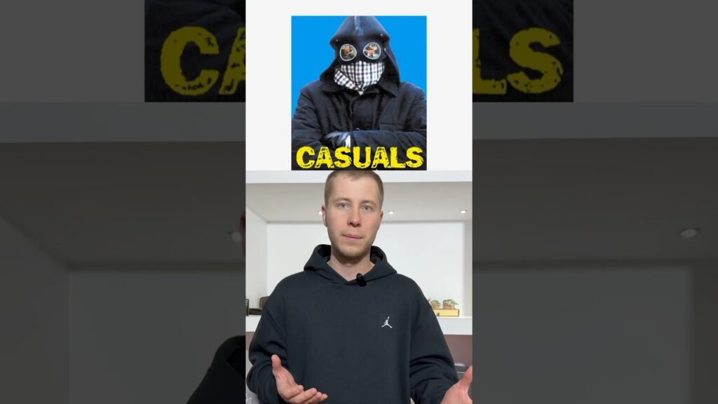 Чем отличается casual от casuals?