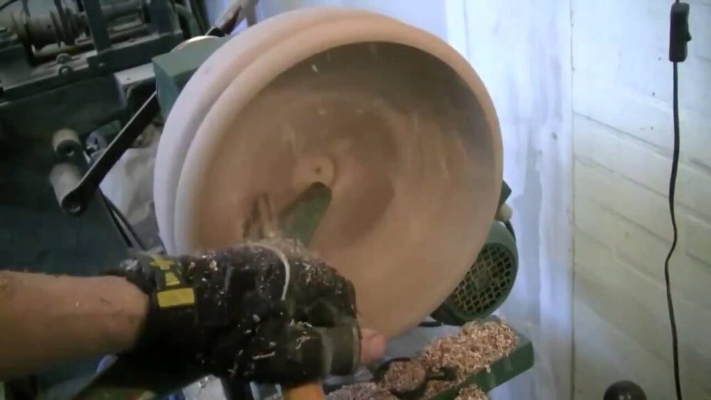 Из чего раньше делали посуду?