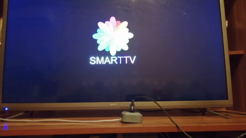 Как перезапустить телевизор, если он не включается?