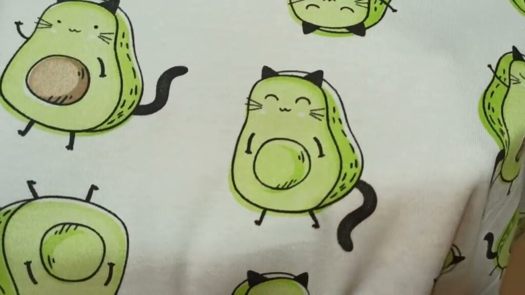 Какой материал лучше для детской одежды?