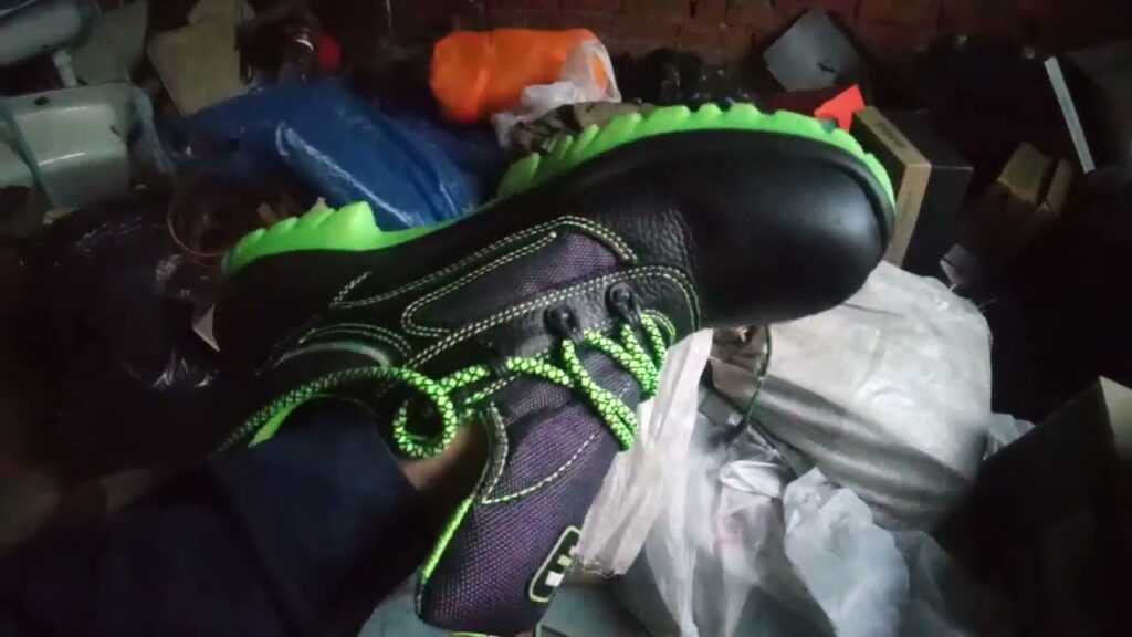 Какова наиболее распространенная оценка защитной обуви?