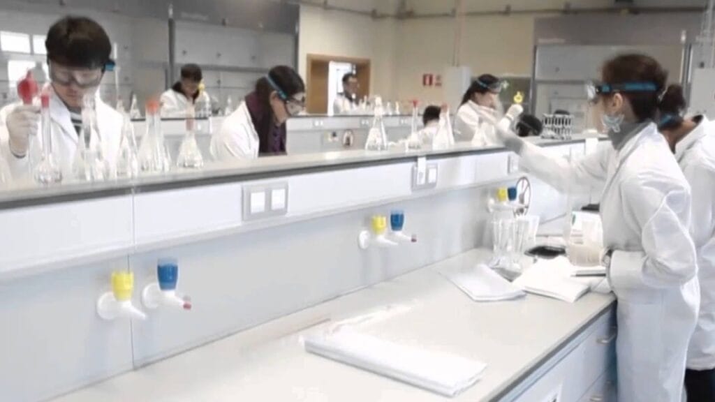 Каковы примеры инноваций в сообществе?