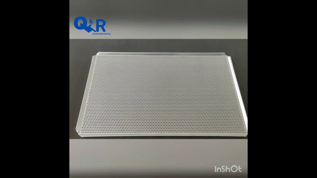 Какой материал лучше всего подходит для противня?